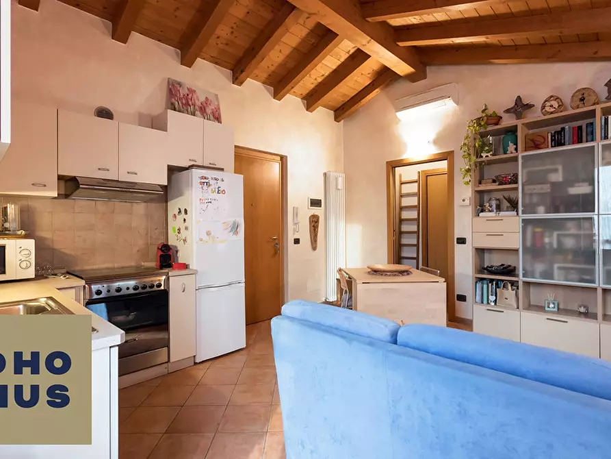 Immagine 5 di Appartamento in vendita  in Via Nino Rota 3 a Mozzo