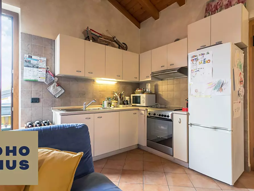 Immagine 6 di Appartamento in vendita  in Via Nino Rota 3 a Mozzo