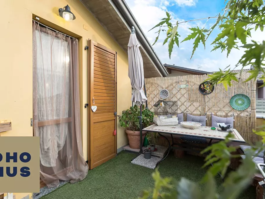 Immagine 8 di Appartamento in vendita  in Via Nino Rota 3 a Mozzo