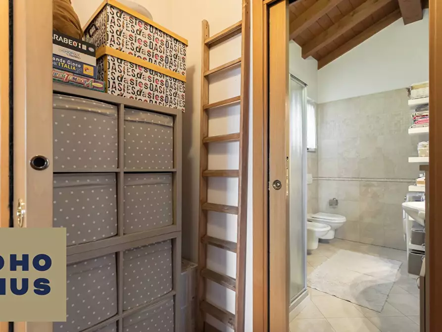 Immagine 15 di Appartamento in vendita  in Via Nino Rota 3 a Mozzo