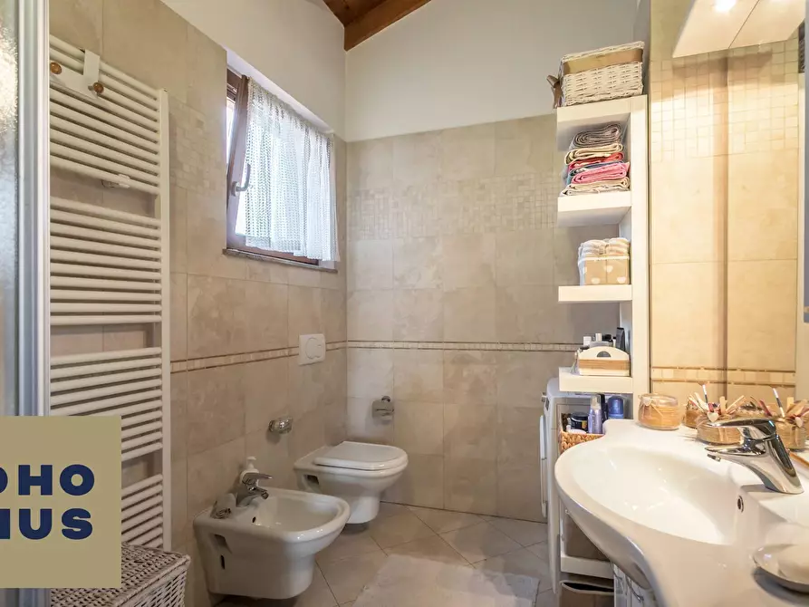 Immagine 17 di Appartamento in vendita  in Via Nino Rota 3 a Mozzo