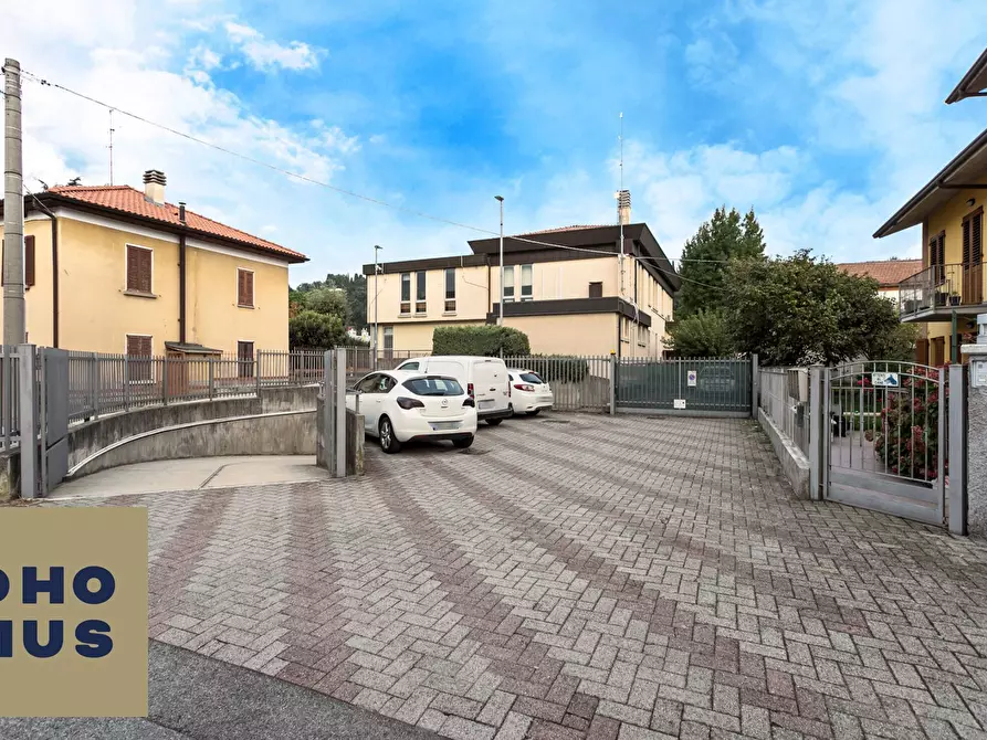 Immagine 20 di Appartamento in vendita  in Via Nino Rota 3 a Mozzo