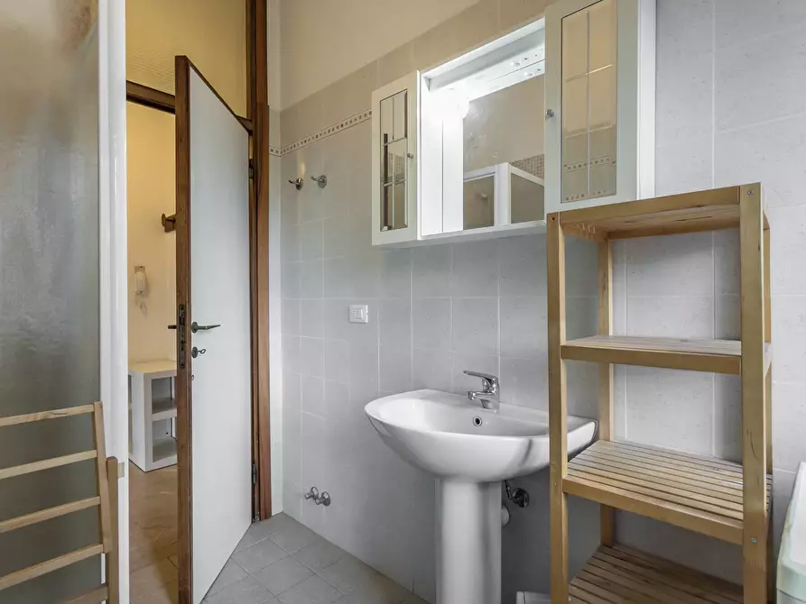 Immagine 15 di Appartamento in affitto  in Via Leopardi 1 a Bergamo