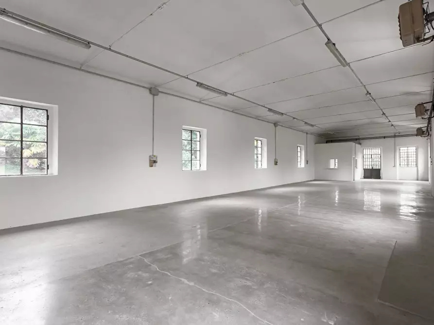 Immagine 3 di Laboratorio in affitto  in Via Piazzolo 5 a Villa D'adda