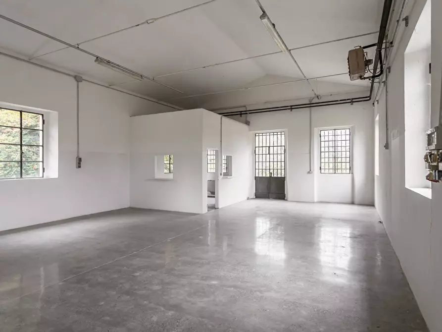Immagine 8 di Laboratorio in affitto  in Via Piazzolo 5 a Villa D'adda
