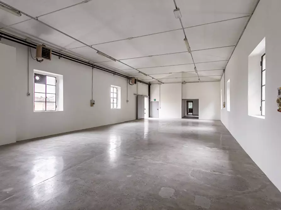 Immagine 9 di Laboratorio in affitto  in Via Piazzolo 5 a Villa D'adda