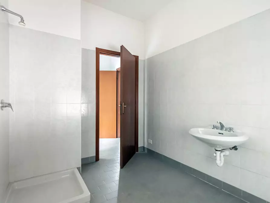 Immagine 18 di Laboratorio in affitto  in Via Piazzolo 5 a Villa D'adda