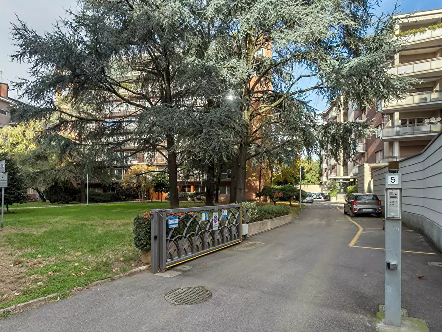 Immagine 35 di Appartamento in affitto  in Via Divisione Julia 5 a Bergamo