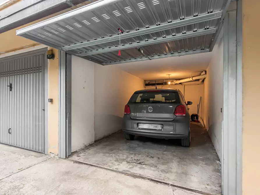 Immagine 36 di Appartamento in affitto  in Via Divisione Julia 5 a Bergamo