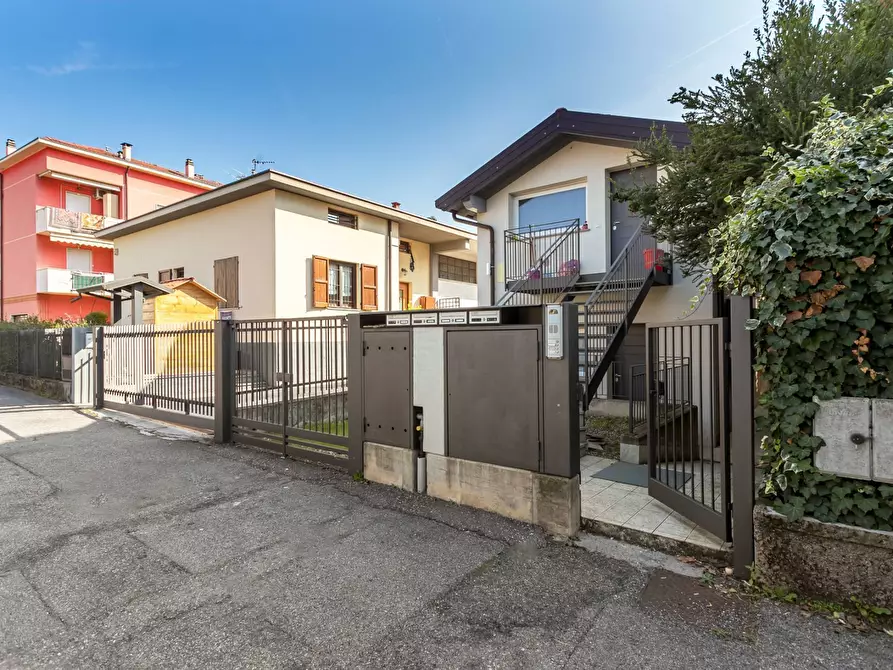 Immagine 21 di Appartamento in affitto  in via Piemonte 7 a Curno