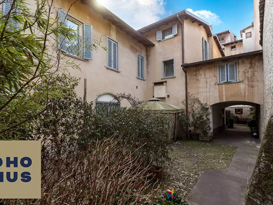 Immagine 19 di Appartamento in vendita  in Pignolo 37 a Bergamo