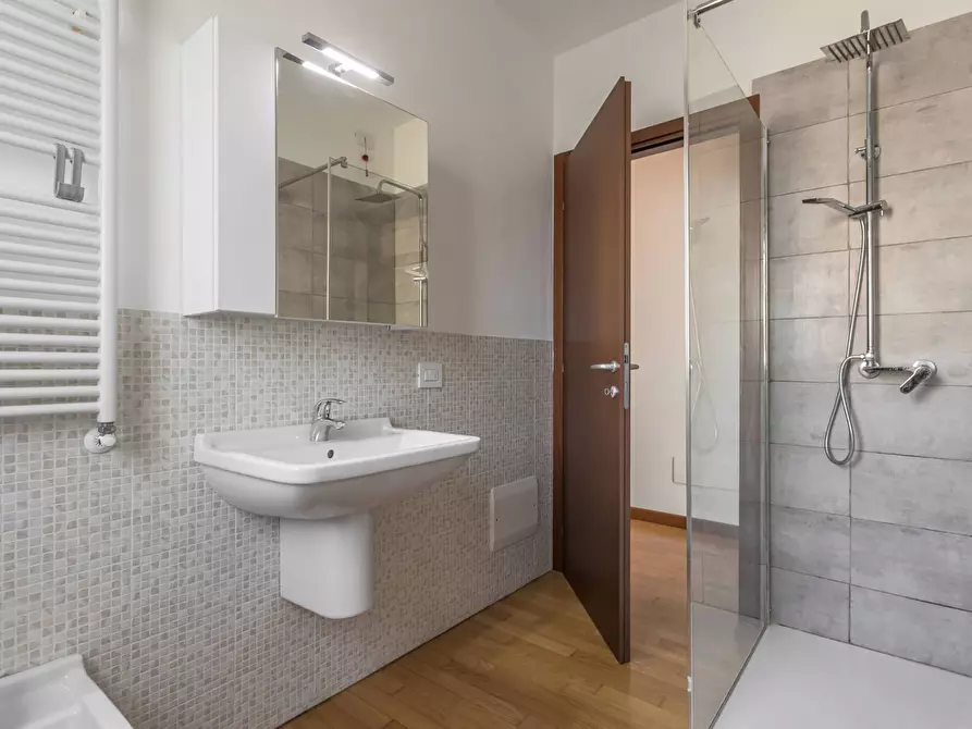 Immagine 17 di Appartamento in affitto  in Via Grumello 10/F a Bergamo