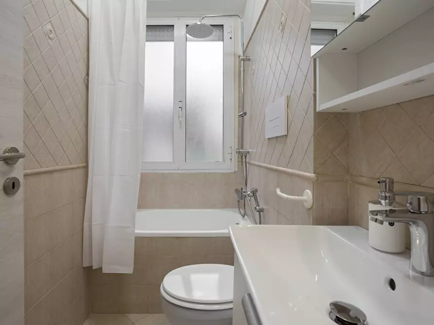 Immagine 14 di Appartamento in affitto  in via Monte Grigna 18 a Bergamo