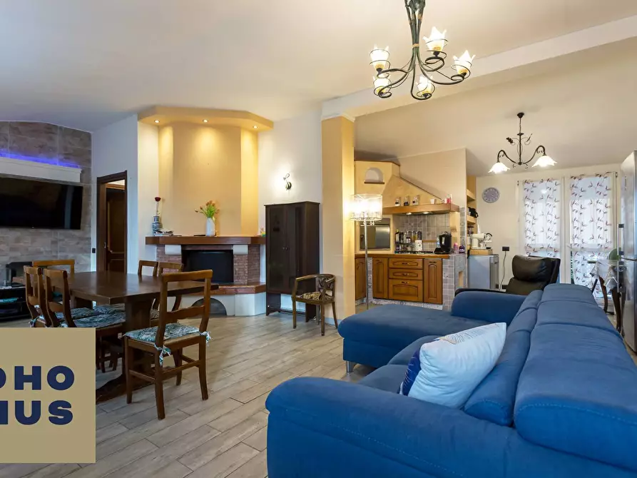 Immagine 3 di Appartamento in vendita  in Via Umberto Primo 4 a Bonate Sopra