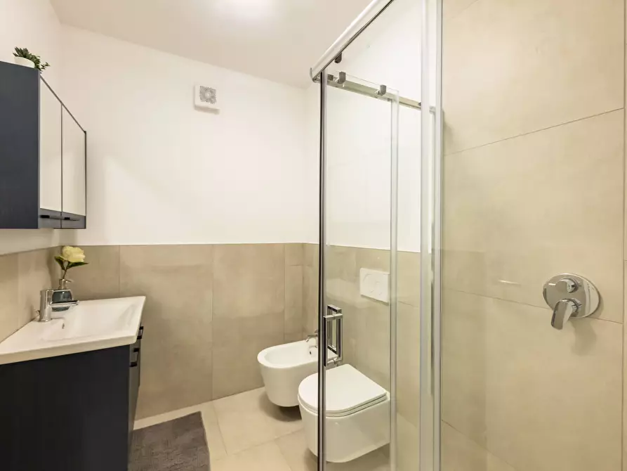 Immagine 13 di Appartamento in affitto  in via xxiv maggio 17 a Bergamo