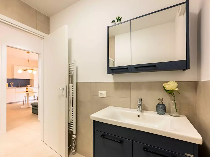 Immagine 14 di Appartamento in affitto  in via xxiv maggio 17 a Bergamo