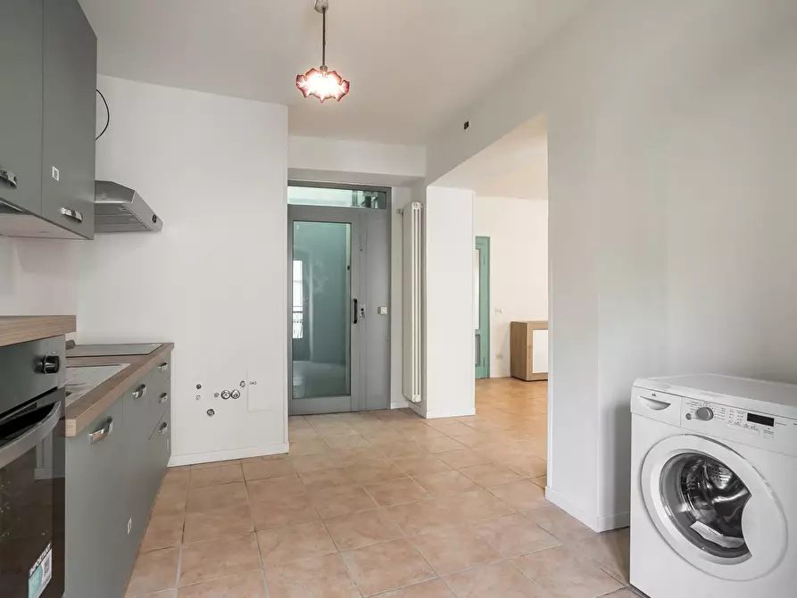 Immagine 10 di Appartamento in affitto  in via pignolo 115 a Bergamo