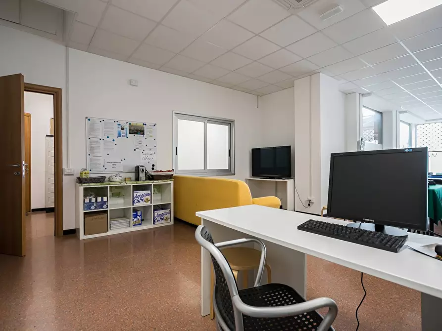 Immagine 11 di Ufficio in affitto  in VIA DEI CAPPUCCINI 13 a Bergamo