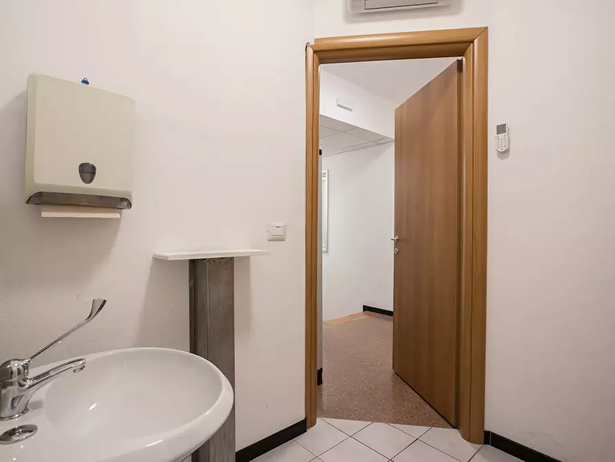 Immagine 16 di Ufficio in affitto  in VIA DEI CAPPUCCINI 13 a Bergamo