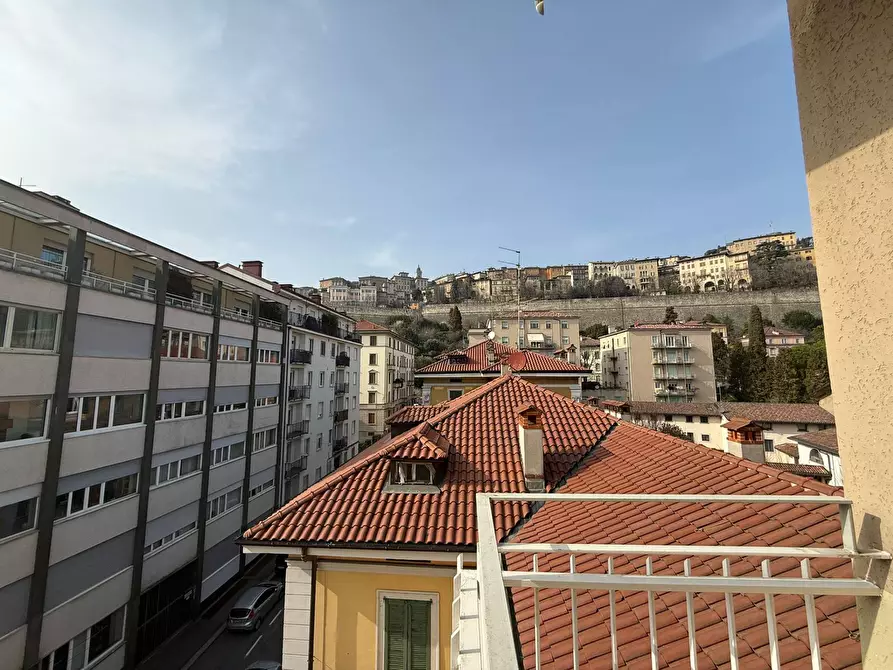 Immagine 6 di Appartamento in affitto  in via locatelli 59 a Bergamo