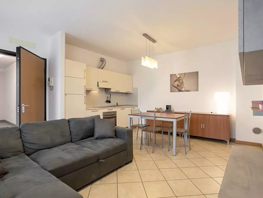 Immagine 2 di Appartamento in affitto  in VIA SAN BERNARDINO 46 a Lallio