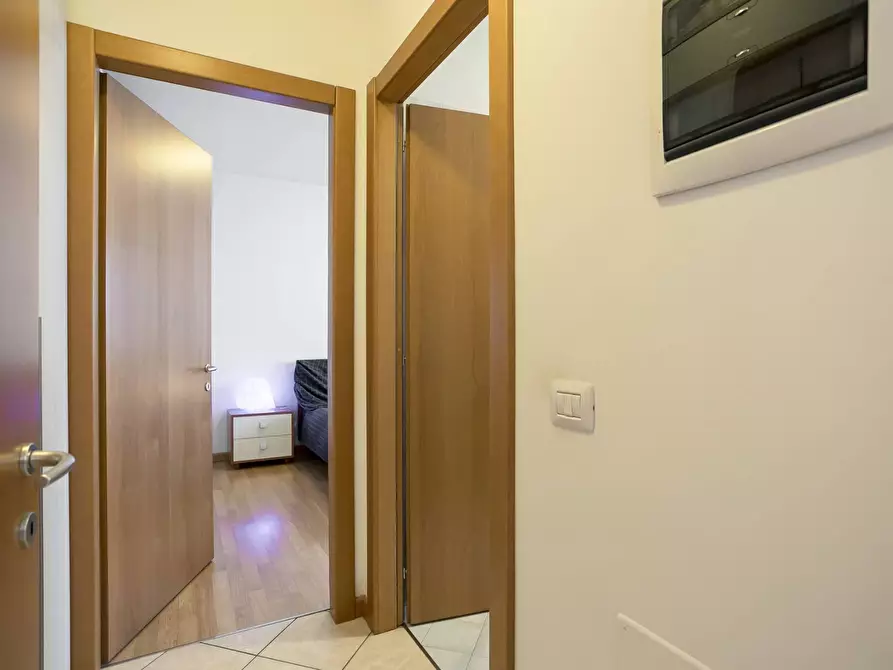 Immagine 10 di Appartamento in affitto  in VIA SAN BERNARDINO 46 a Lallio