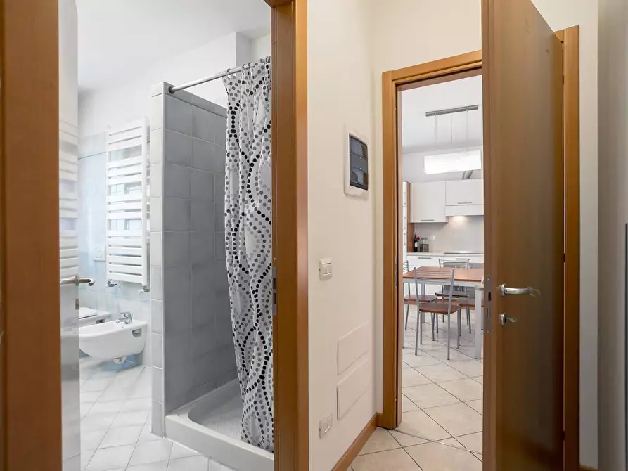 Immagine 15 di Appartamento in affitto  in VIA SAN BERNARDINO 46 a Lallio