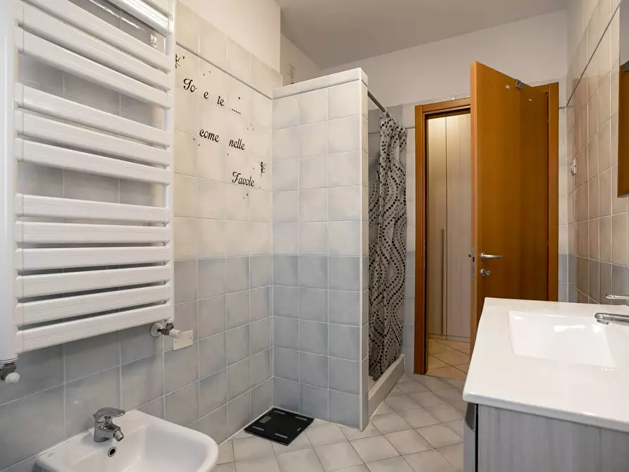 Immagine 16 di Appartamento in affitto  in VIA SAN BERNARDINO 46 a Lallio