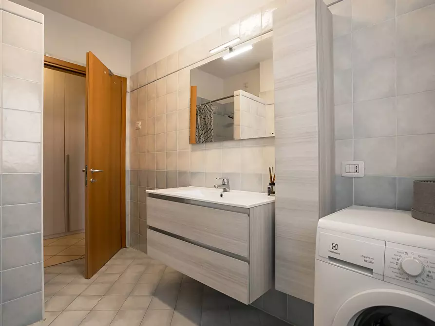 Immagine 18 di Appartamento in affitto  in VIA SAN BERNARDINO 46 a Lallio