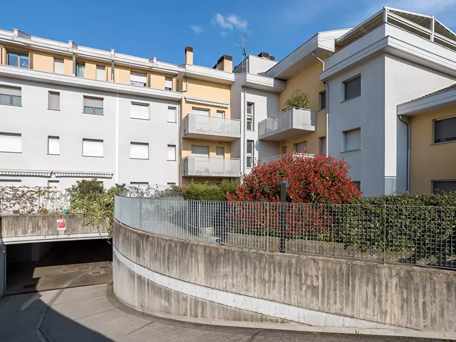 Immagine 25 di Appartamento in affitto  in VIA SAN BERNARDINO 46 a Lallio