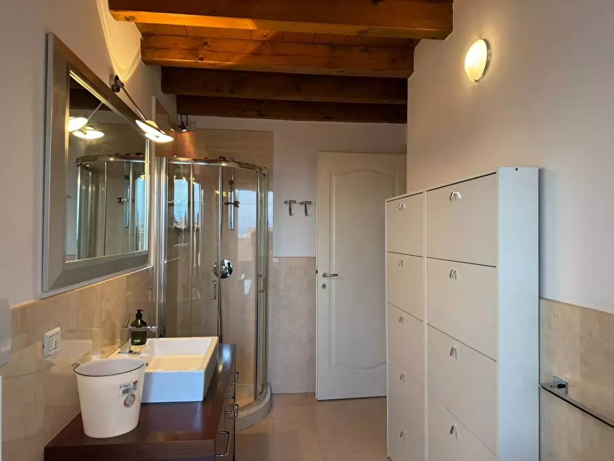 Immagine 25 di Appartamento in affitto  in VIA PIGNOLO 101 a Bergamo