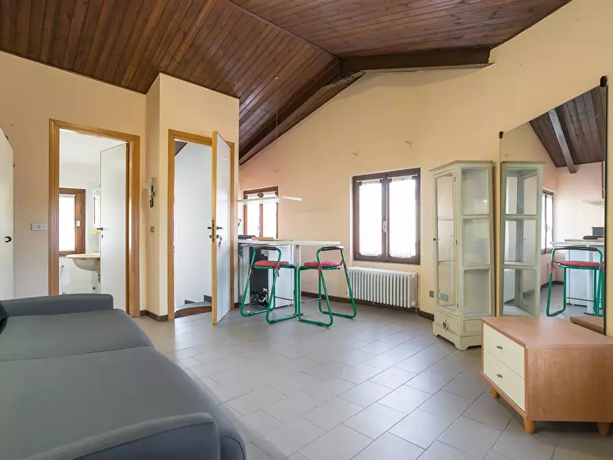 Immagine 1 di Appartamento in affitto  in Via Gamba 13 a Curno