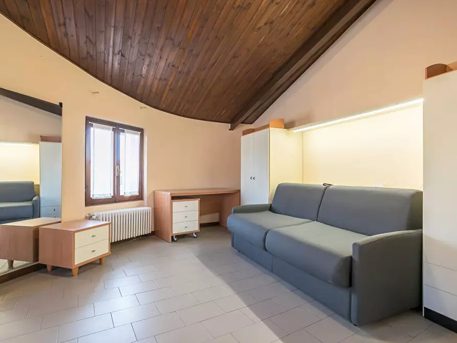 Immagine 3 di Appartamento in affitto  in Via Gamba 13 a Curno