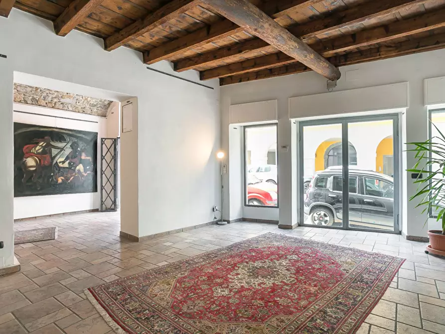 Immagine 7 di Locale commerciale in affitto  in via San Tomaso 41 a Bergamo