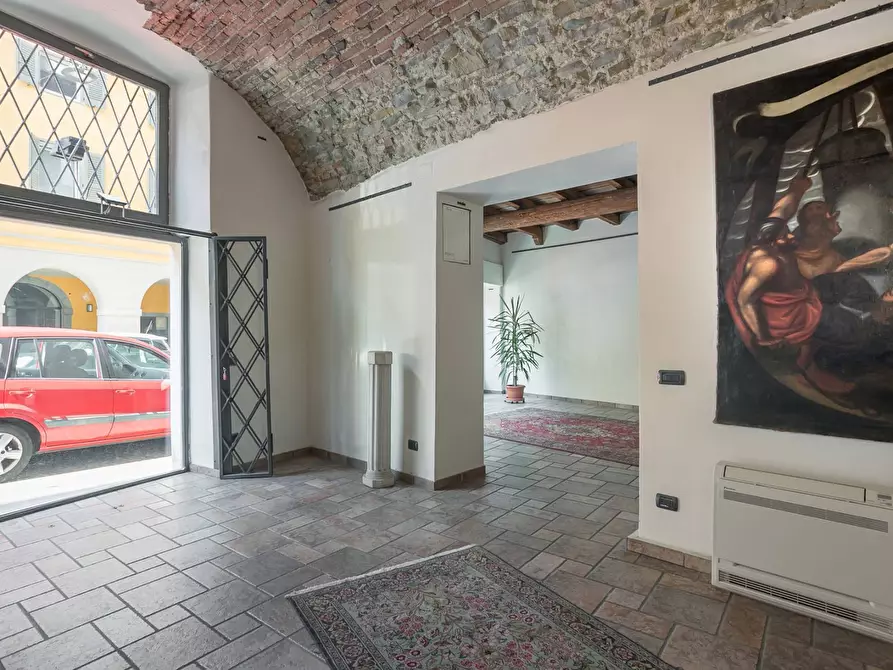 Immagine 4 di Locale commerciale in affitto  in via San Tomaso 41 a Bergamo