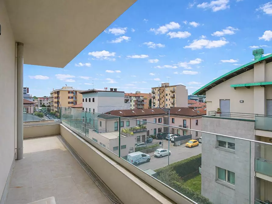 Immagine 14 di Appartamento in affitto  in via ponchielli 20 a Bergamo