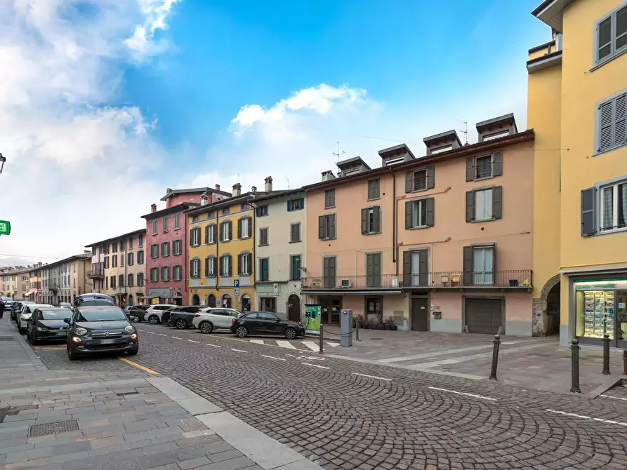 Immagine 16 di Appartamento in affitto  in via santa caterina 94 a Bergamo