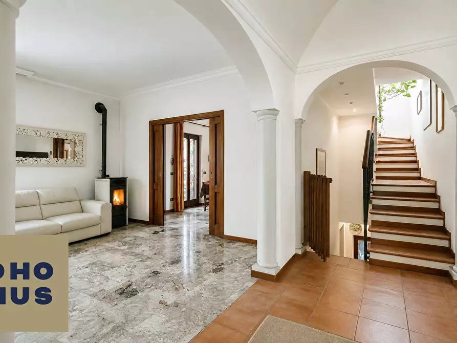 Immagine 14 di Villa in vendita  in Via Strada Vecchia 17 a Bergamo