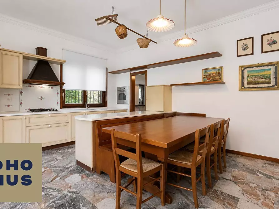 Immagine 16 di Villa in vendita  in Via Strada Vecchia 17 a Bergamo