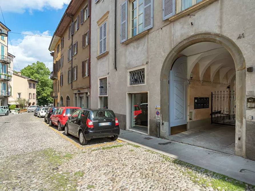 Immagine 17 di Ufficio in affitto  in via San Tomaso 41 a Bergamo
