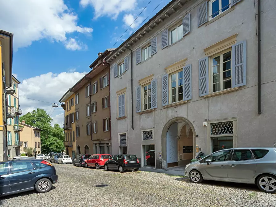 Immagine 19 di Ufficio in affitto  in via San Tomaso 41 a Bergamo
