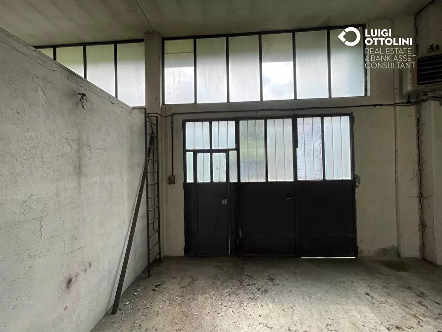 Immagine 15 di Capannone industriale in vendita  in via Cepino 7 a Sant'omobono Terme