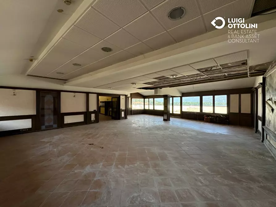 Immagine 26 di Palazzo in vendita  in Piazza XIII Martiri 1 a Lovere