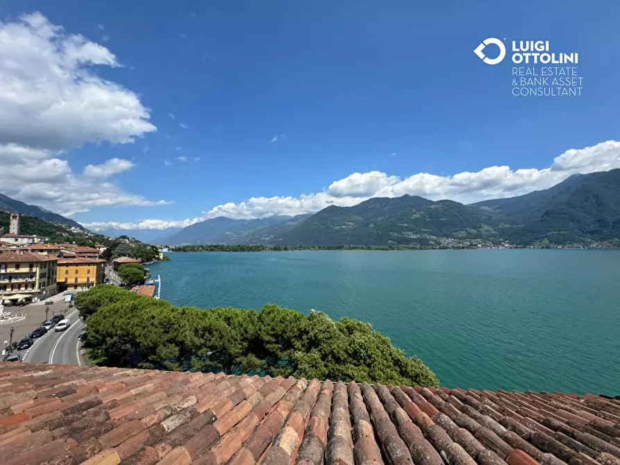 Immagine 29 di Palazzo in vendita  in Piazza XIII Martiri 1 a Lovere