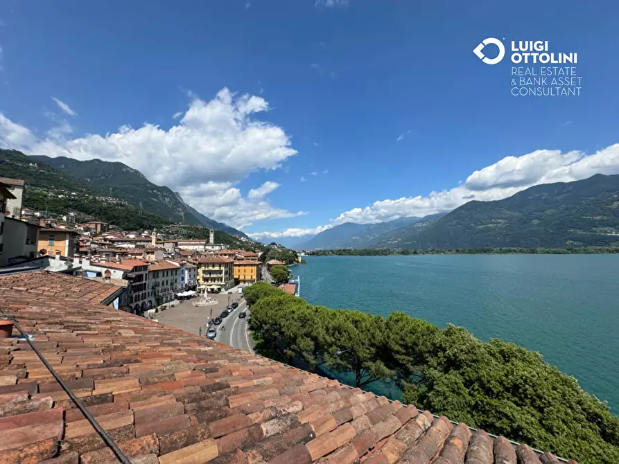 Immagine 31 di Palazzo in vendita  in Piazza XIII Martiri 1 a Lovere