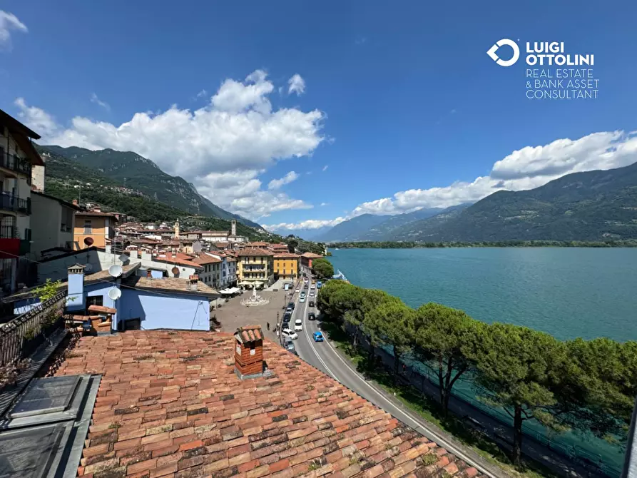 Immagine 38 di Palazzo in vendita  in Piazza XIII Martiri 1 a Lovere