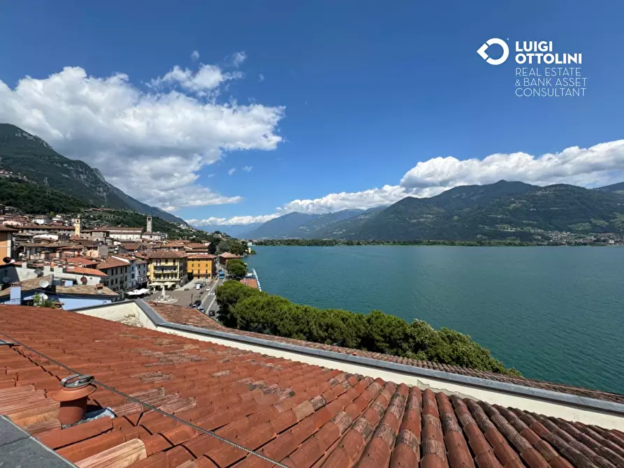 Immagine 42 di Palazzo in vendita  in Piazza XIII Martiri 1 a Lovere