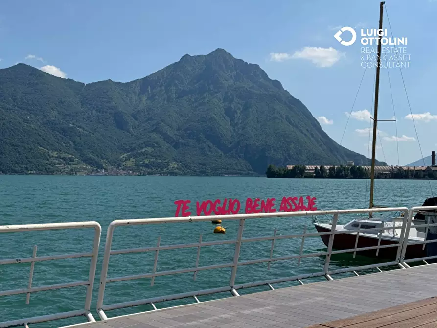 Immagine 48 di Palazzo in vendita  in Piazza XIII Martiri 1 a Lovere