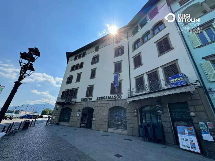 Immagine 56 di Palazzo in vendita  in Piazza XIII Martiri 1 a Lovere