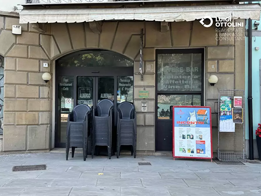 Immagine 63 di Palazzo in vendita  in Piazza XIII Martiri 1 a Lovere